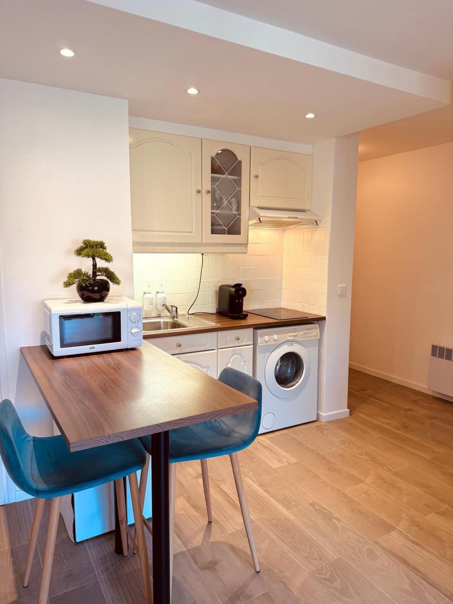 Claelle Appartment - 200M Beach 망들리유 라 나플 외부 사진