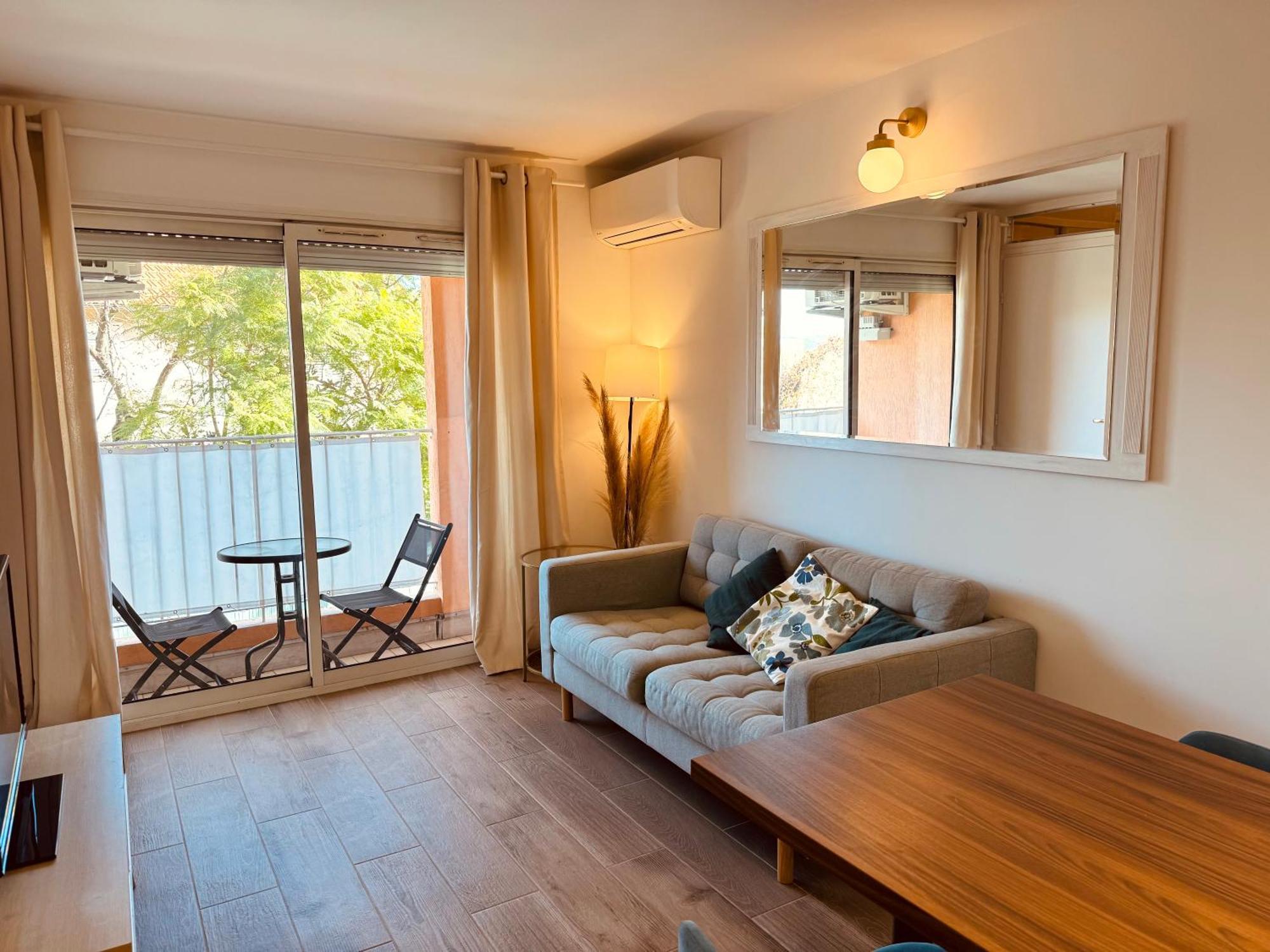Claelle Appartment - 200M Beach 망들리유 라 나플 외부 사진